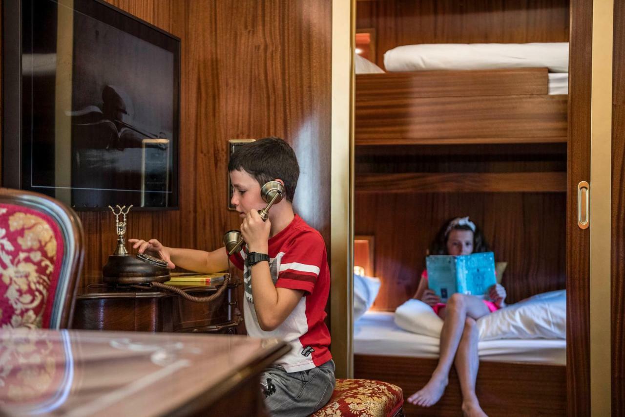 Luxury Lodge - Lener Express Кампо ди Тренс Екстериор снимка